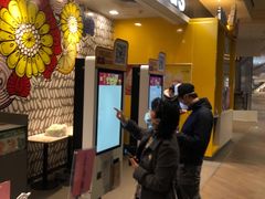 等位区-麦当劳(皇岗路店)