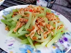 -阿姨来了月嫂服务中心(徐汇店)