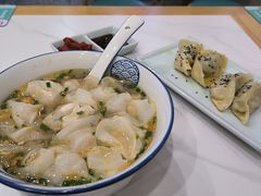 -财兜兜大黄山小馄饨