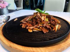 葱爆小牛肉-大董(环贸iapm店)
