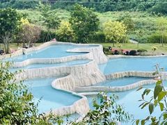 -十万大山布透温泉