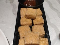-肥肥虾庄·金牌油焖大虾(首义路店)