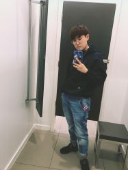 点击看大图 短发-艾米莉 烫染沙龙
