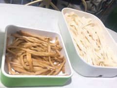 -蛙两只美蛙鱼头火锅(恒茂店)