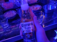 -汉斯酒吧