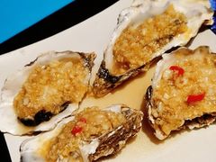 -臻鲜燕海鲜融合餐厅(金陵style店)