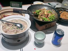 -费大厨辣椒炒肉(沙河万达店)