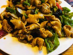 -闯关东东北农家菜(崂山石老人店)