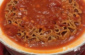 Tomato and Buckwheat Rolled Noodles Bake
