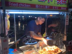 -六合夜市