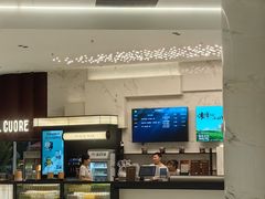 -上海影城-停车场