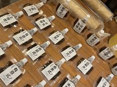 -新华里咖啡书吧(新华书店小寨店)