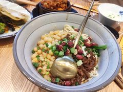-呼啦面馆·头牌豌杂面(爱琴海店)