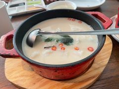 酸汤鱼-小大董·烤鸭(凤凰汇店)