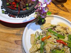 -花溪雨·森林餐厅(石基店)