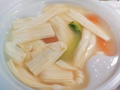 浓汤煮鲜腐竹-汤城小厨•粤菜•靓汤(西直门凯德MALL店)