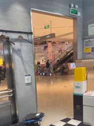 -Devilhands Barbershop男士理容店