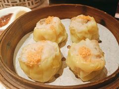 蟹籽烧麦-囍凤楼·粤菜·点心·火锅(温特莱店)