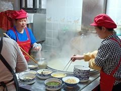 -镇南锅盖面馆(解放路店)