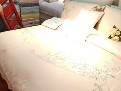 -百荣世贸商城