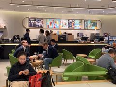 大堂-星巴克臻选(北京银泰店)
