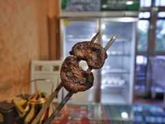 -烤肉小伙烤肉店