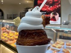 -Yearn Tours妍图(昆山万象汇店)