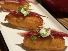 -TOT BISTRO餐酒馆