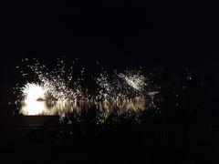 -淄博花灯齐彩城