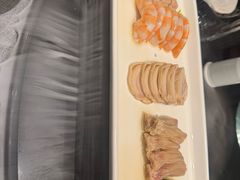 -HOMES上海本帮菜(襄阳公园店)