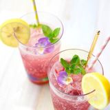 清爽夏日🌟簡易料理：覆盆子檸檬氣泡飲🌟