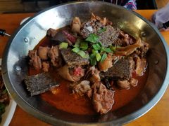 -临江餐馆二楼美食部落