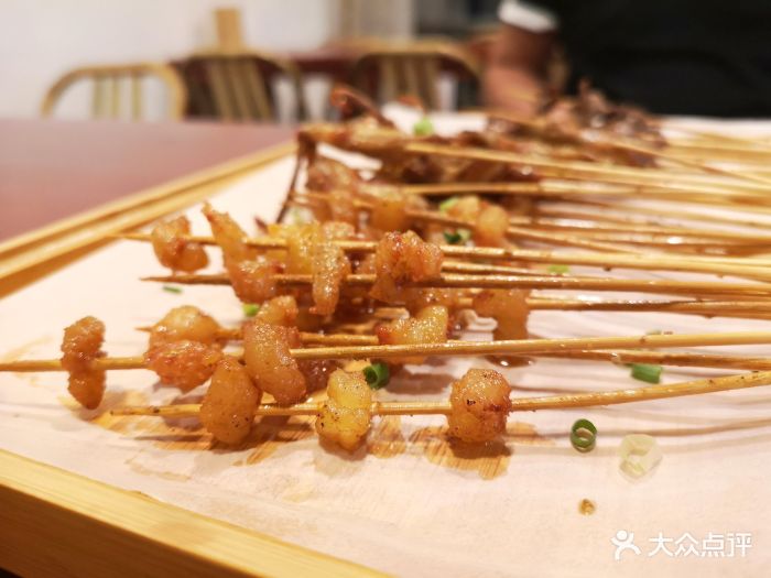 串城烧烤社(望月路店)招牌牛油图片 - 第1张