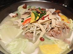 天都招牌骨头锅-天都火锅酒楼(虹梅南路店)