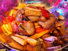 -钳真多钓虾馆·小龙虾海鲜烧烤(九六广场店)