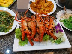 -光海鲜鱼翅餐厅(叻差拉披色路店)
