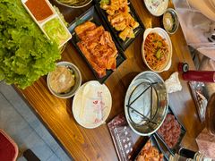 -韩风烤牛肉冷面店