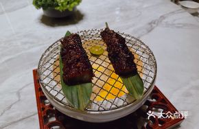 Classic Caramel Glazed BBQ Pork