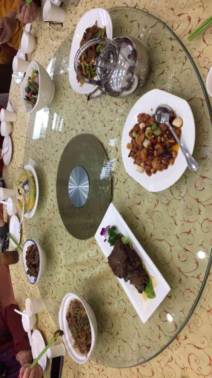 熙春园餐厅-"今天上午在清华美院,举办了首都国际机场壁.