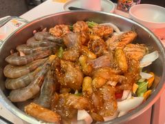 -黄记煌三汁焖锅(新佳丽江汉路店)