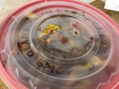 -愉肴麻辣香锅(中山路店)