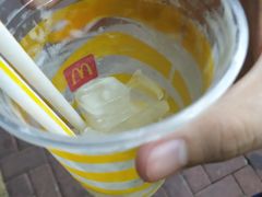 -麦当劳(湖滨路店)