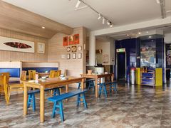 -包整·丝娃娃(一览甲秀楼风景店)