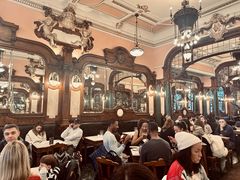 -Majestic Café