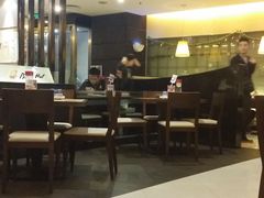 大堂-必胜客(机场路店)