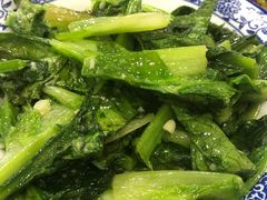 -江城燕子大排档(江汉路步行街店)