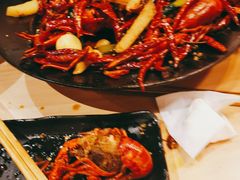 至尊香辣手抓龙虾-东厨虾煌(电子街店)