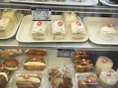 -白玉兰食品甜凤店(合生汇店)