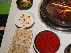 -钢管厂五区小郡肝串串香(奥克斯广场锦城万达店)