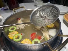 -犇鼎牛潮汕牛肉火锅(新辰里学清路店)